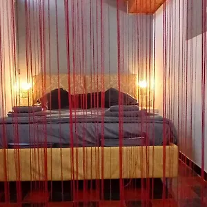 Flat 13 Appartamento